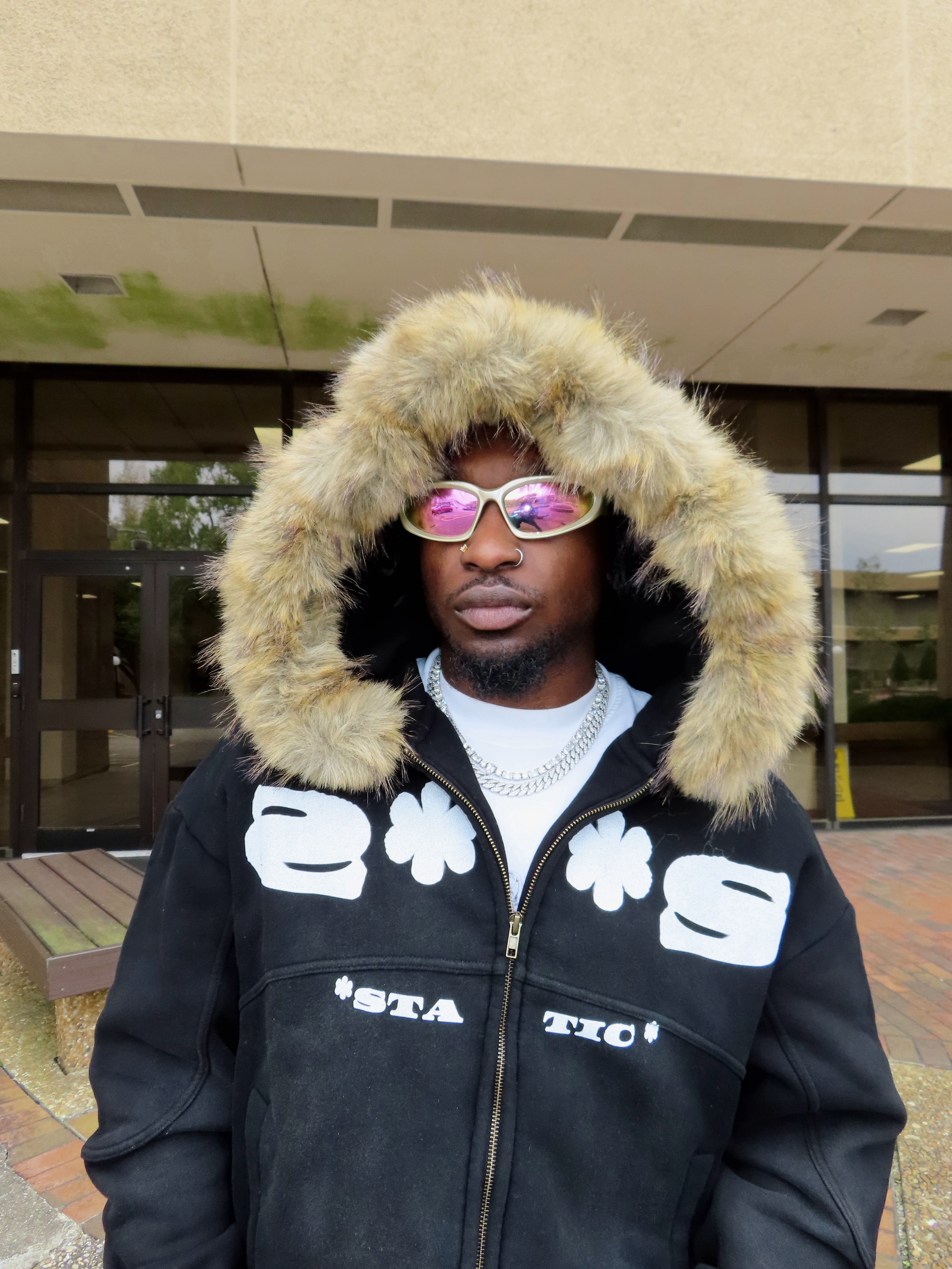 * STATIC * Sun Fade Boxy Detachable Fur Hoodie